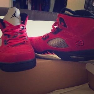 Air Jordan 13 Retro white/red/black men’s size 12